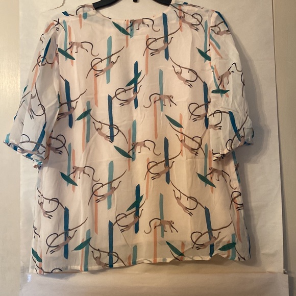 EMILY AND FINN FELISHA BLOUSE - Picture 7 of 8